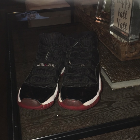 bred 11s size 7